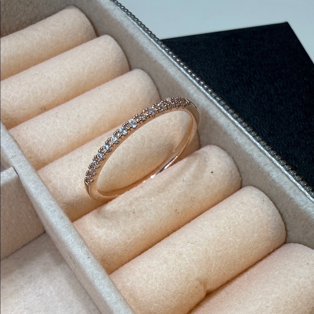 Rose Gold AAA CZ. Band size 10 - Picture 3 of 4